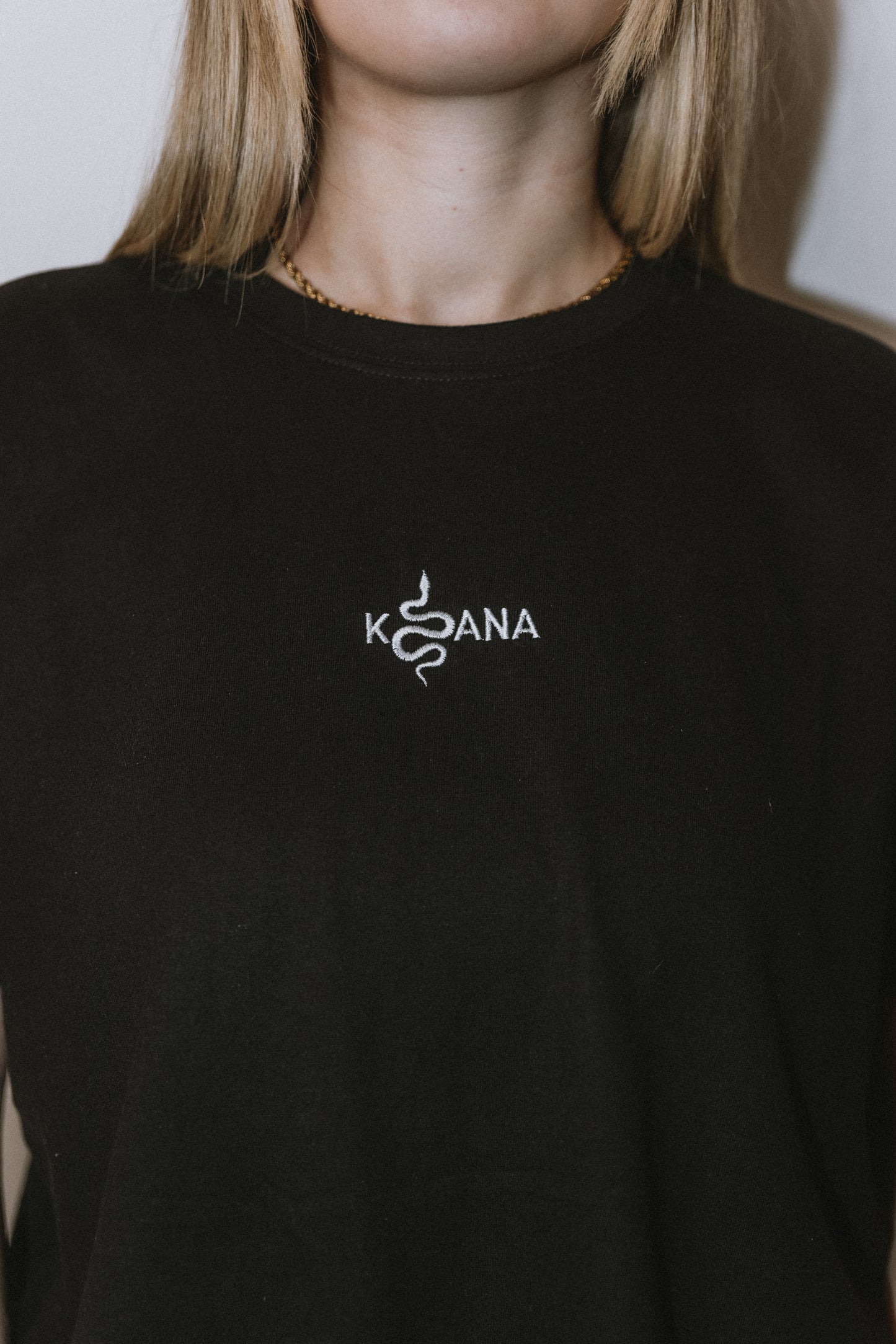 Black T-Shirt 100% Algodão