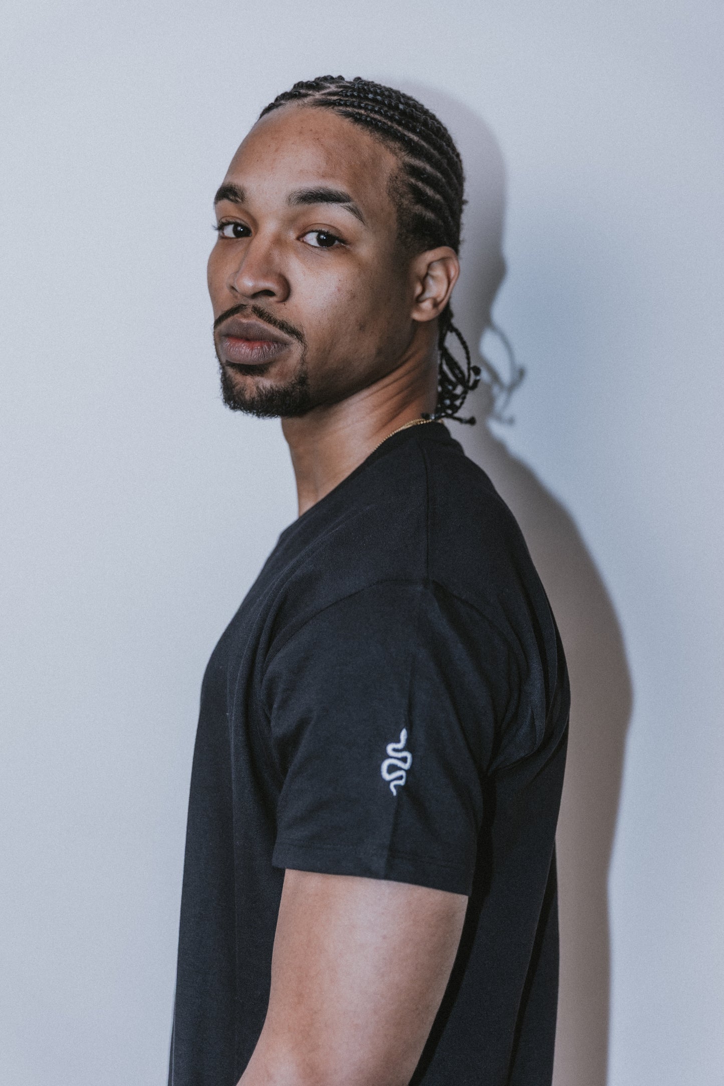 Black T-Shirt 100% Algodão
