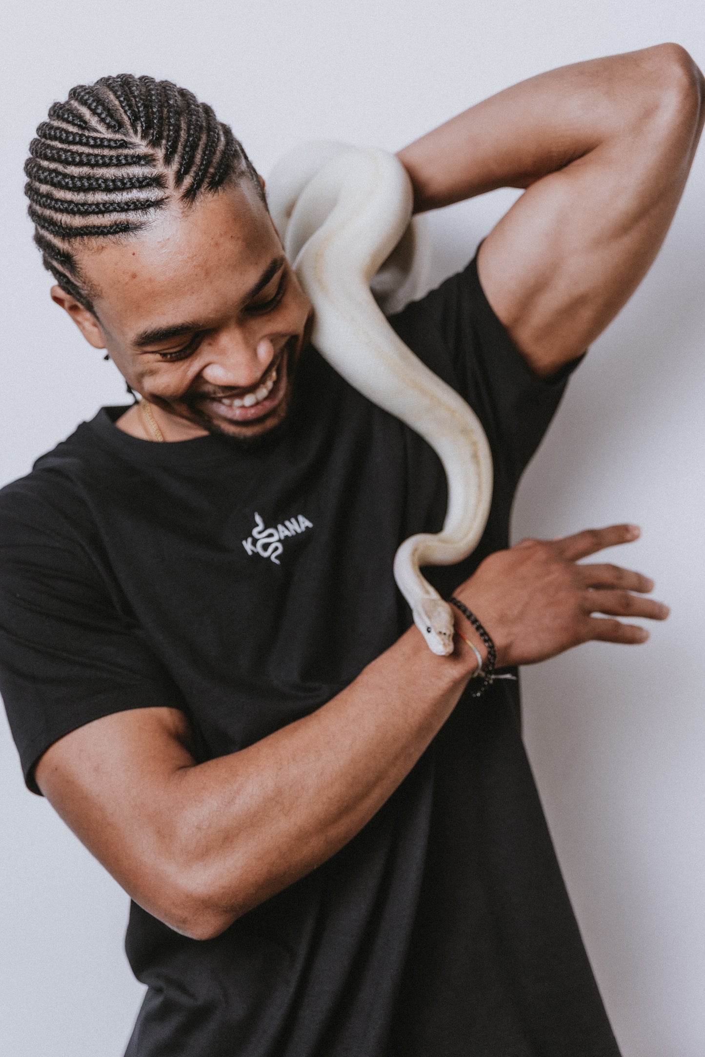Black T-Shirt 100% Algodão